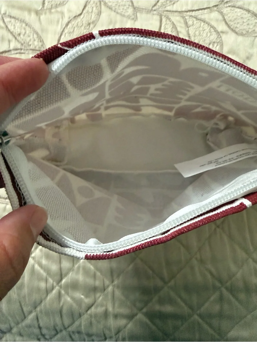 Vuori zip top pouch